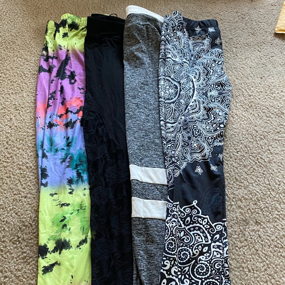 Four shein leggings, sz large.